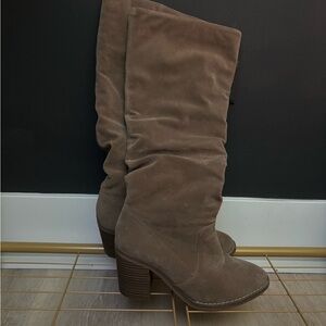 Universal Thread Taupe Heeled Boots